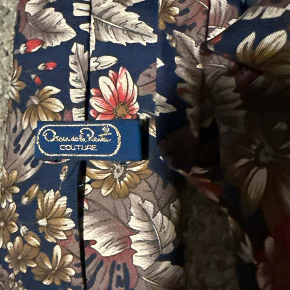 Oscar de la Renta Couture Men's Navy Blue Floral Leaf Print Silk Necktie